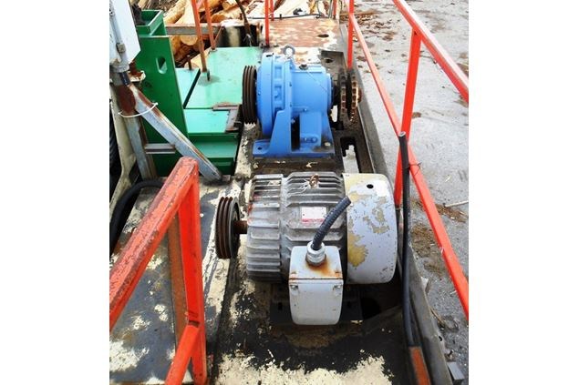 1993 Nicholson 27A5 Debarker